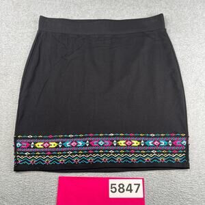 Torrid Aztec Embroidered Skirt Womens Size 1 Casual Black Colorful